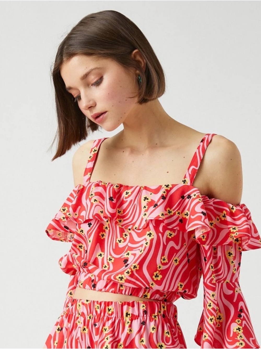Olé by Koton Pink Floral Off-Shoulder Ruffle Crop Top
